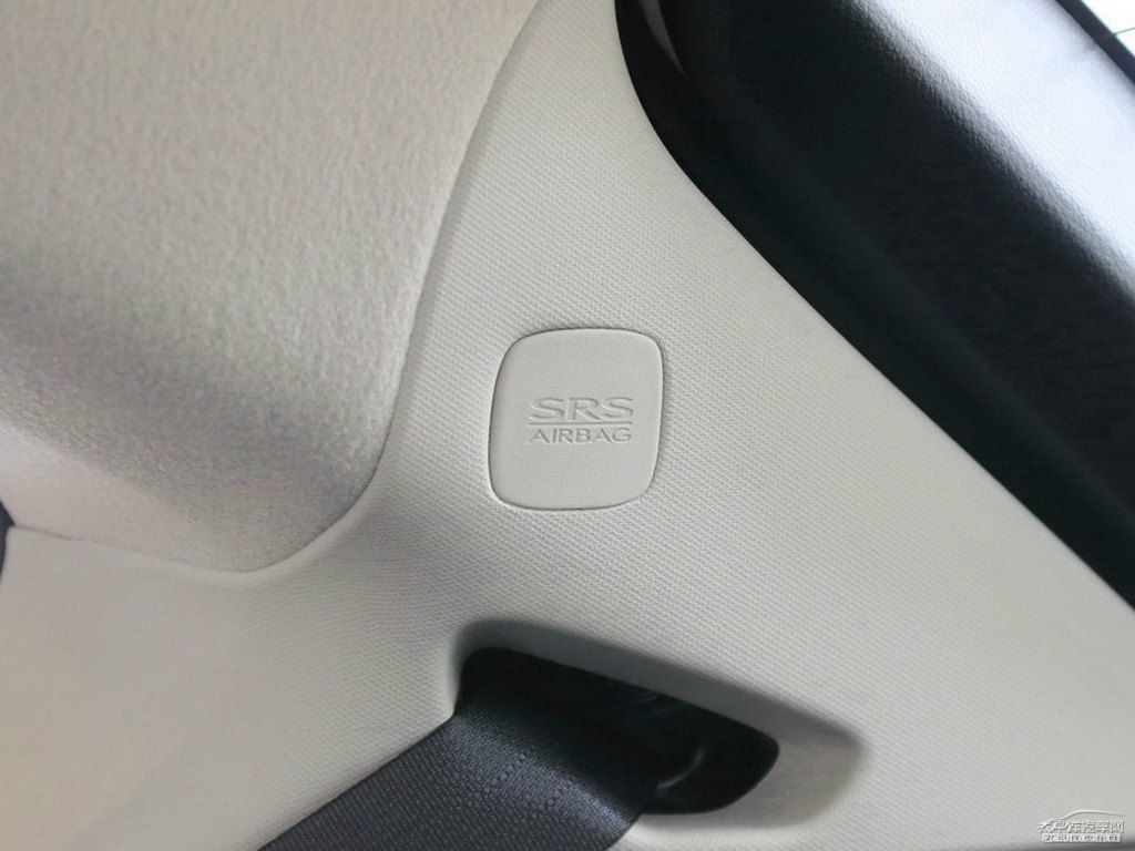 珠光寶石黑斯巴魯XV車廂內(nèi)飾圖片