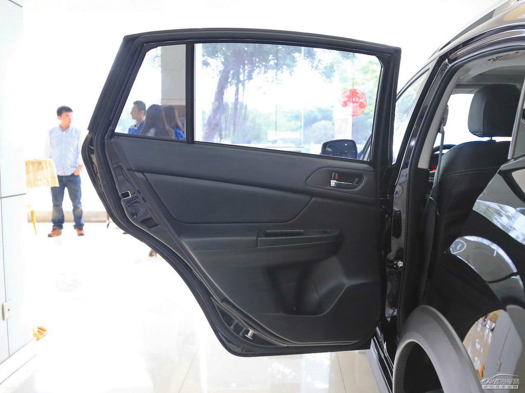 珠光寶石黑斯巴魯XV車廂內(nèi)飾圖片