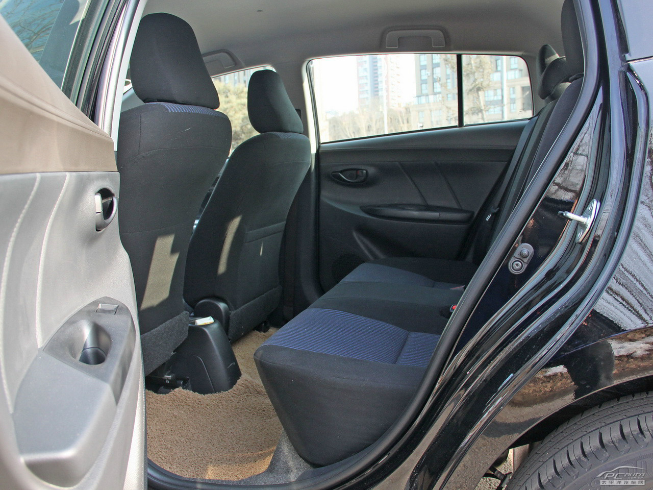 YARiS L 致炫空間高清大圖
