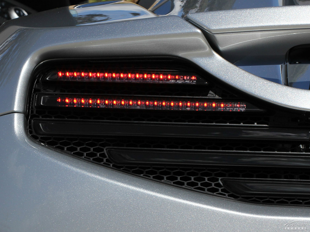 邁凱倫MP4-12C外觀高清大圖