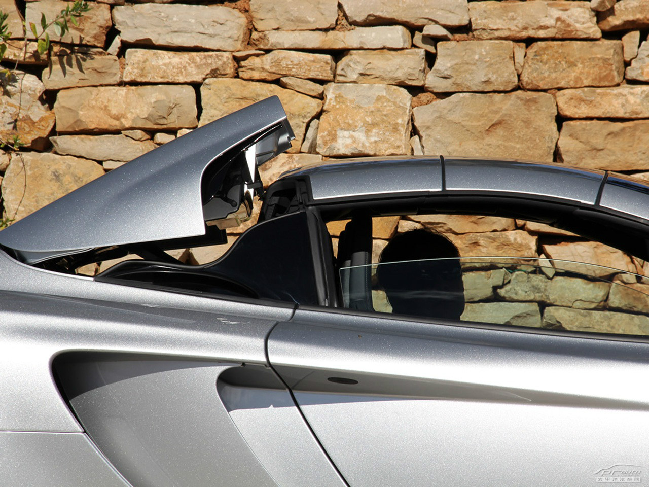 邁凱倫MP4-12C外觀高清大圖