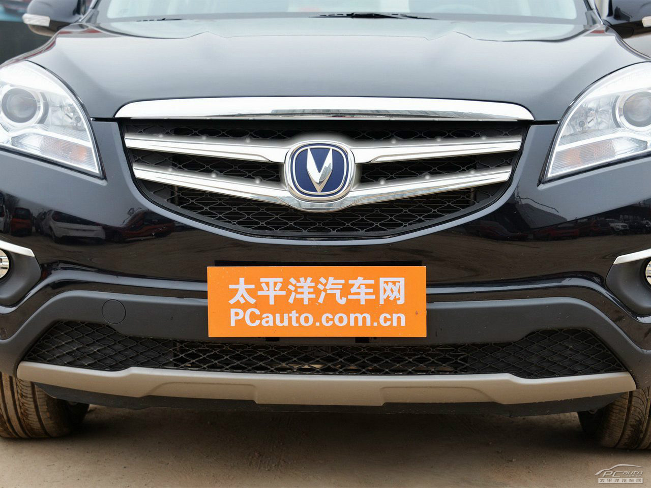 長(zhǎng)安CS35外觀高清大圖