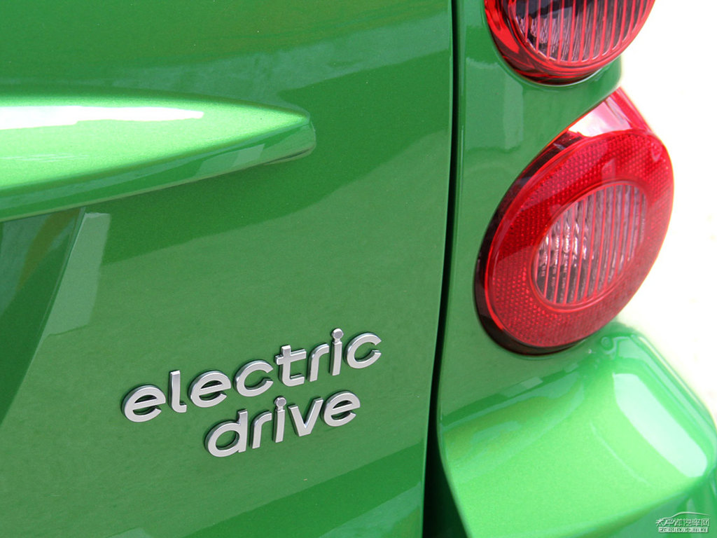 ɫsmart fortwo܇β^DƬ