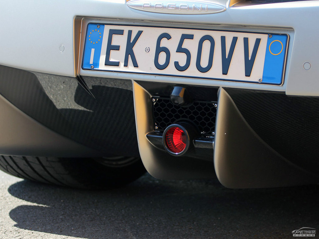 Huayra܇β^DƬ