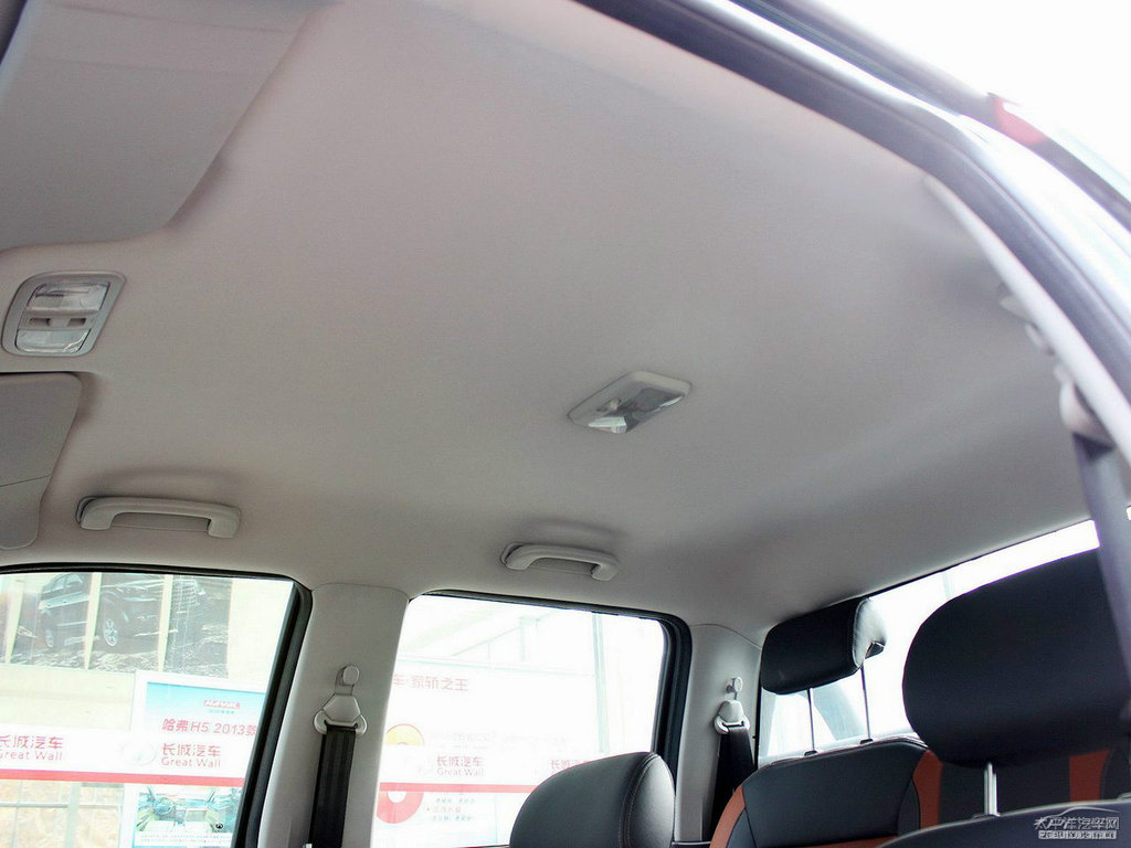 yɫL(fng)E5܇(ni)DƬ