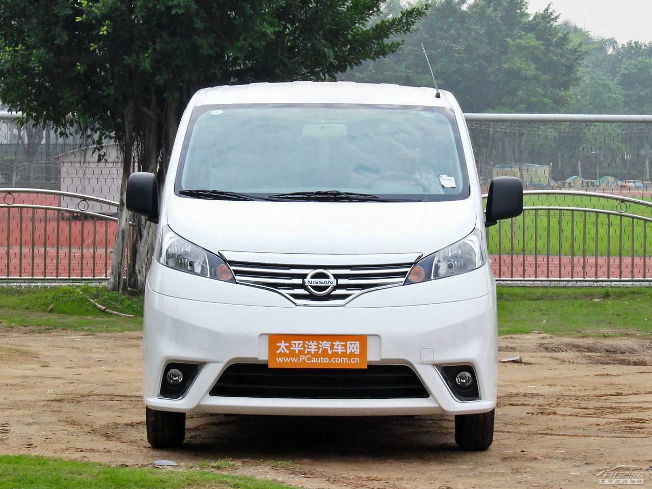日產(chǎn)NV200外觀高清大圖