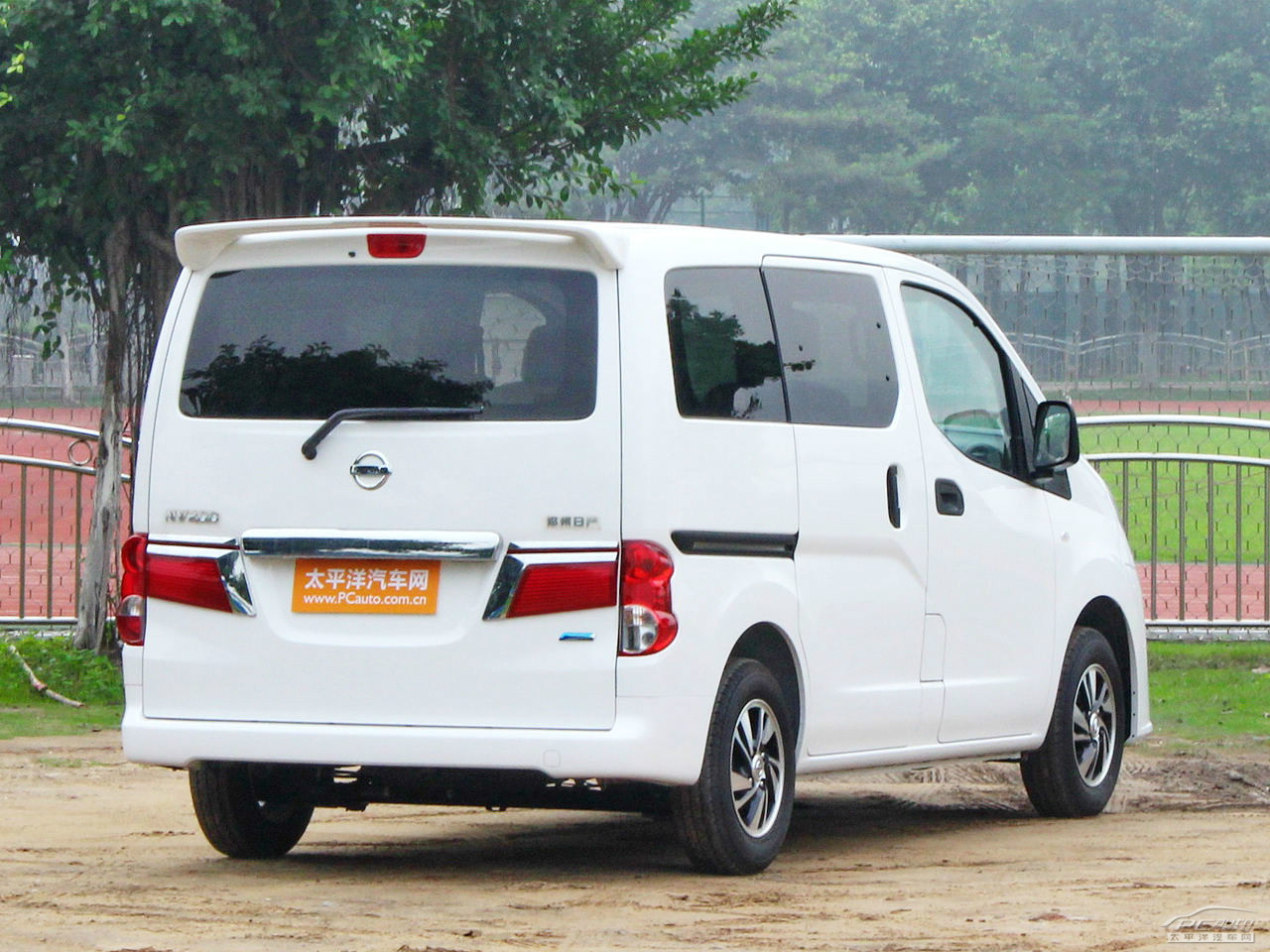 日產(chǎn)NV200外觀高清大圖