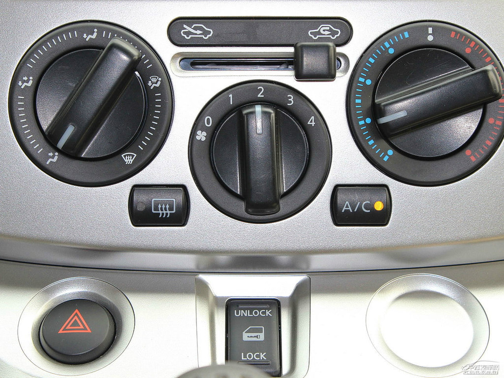ծa(chn)NV200п؃(ni)DƬ