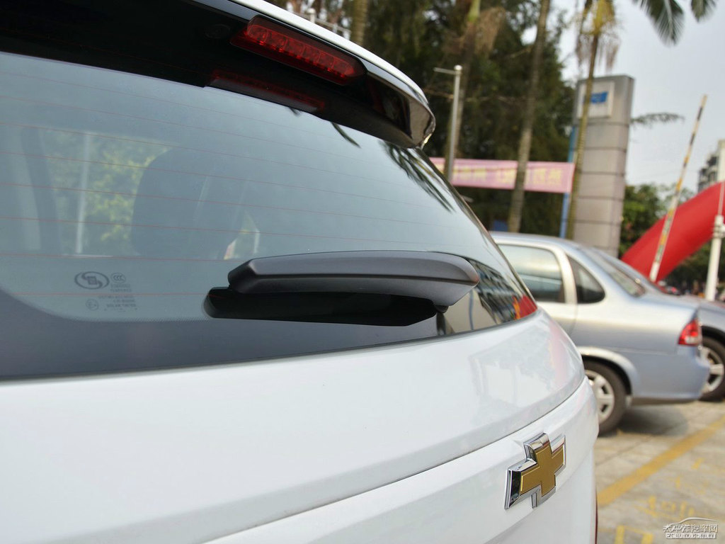 珍珠白創(chuàng)酷車尾外觀圖片