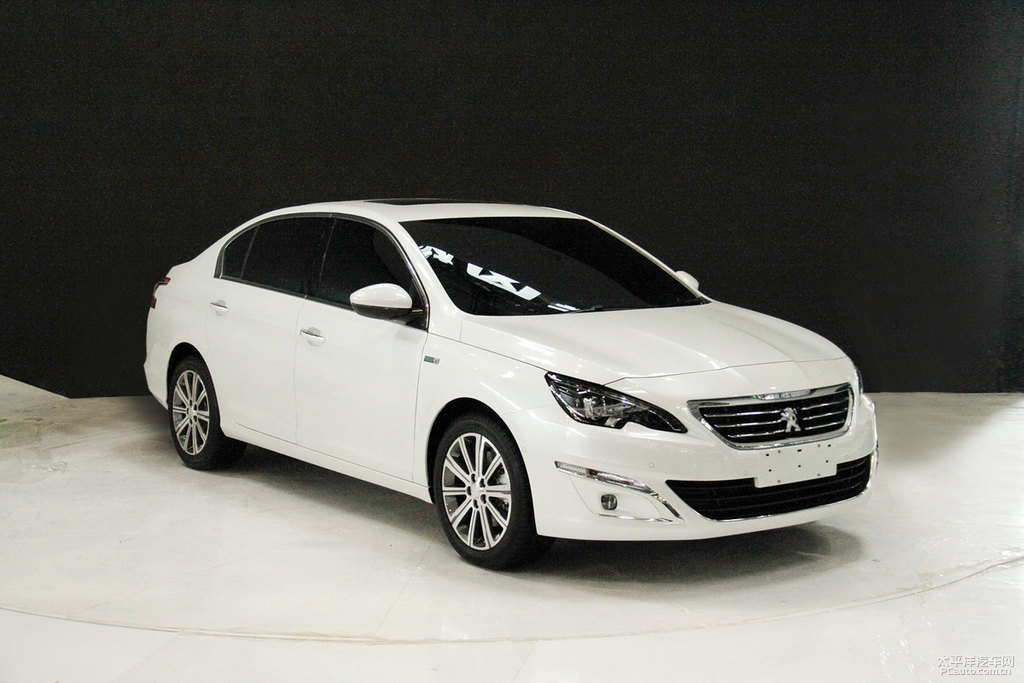 標(biāo)致408圖片
