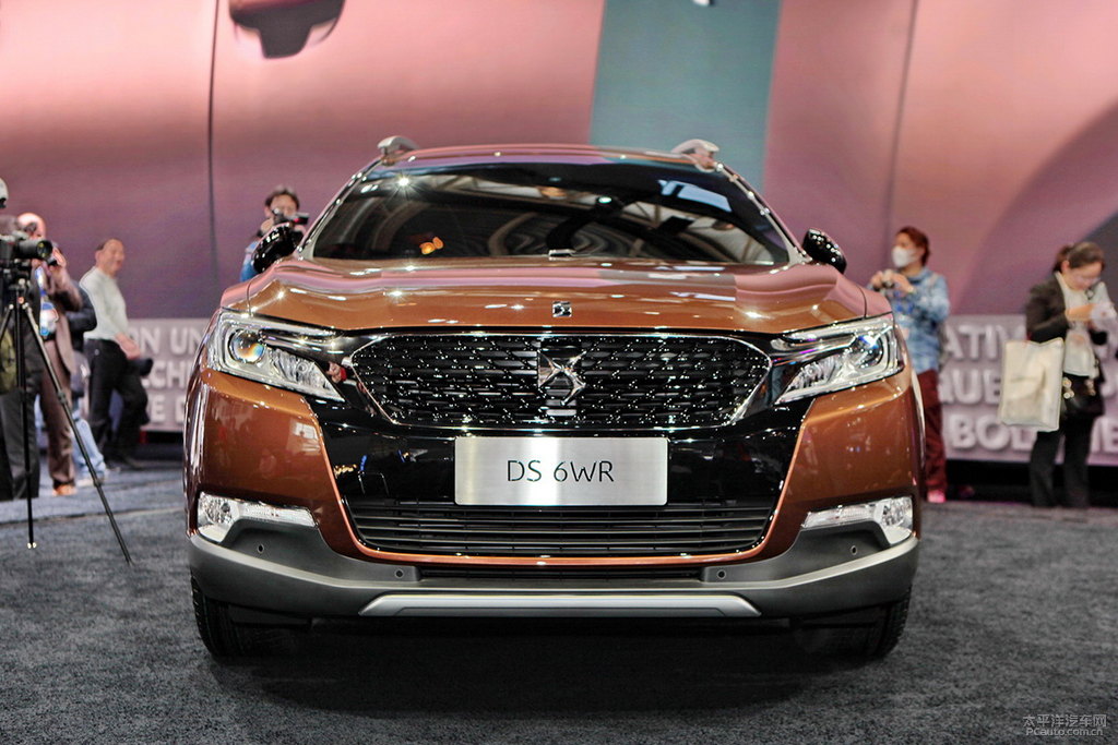 DS 6DƬ