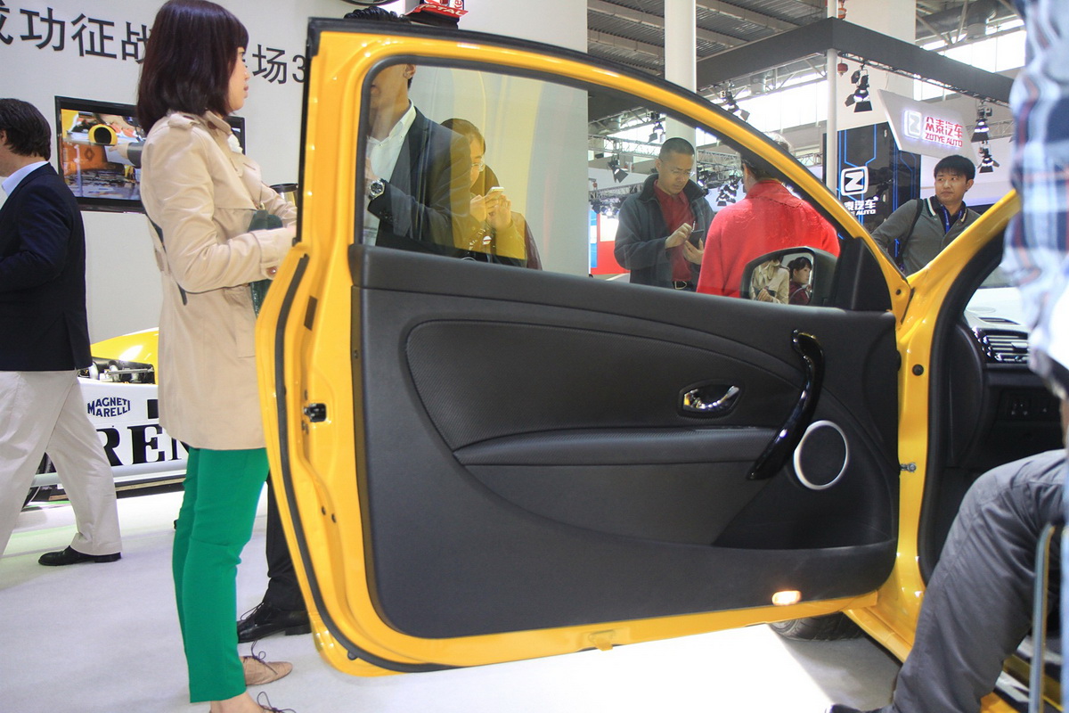 梅甘娜車展高清大圖