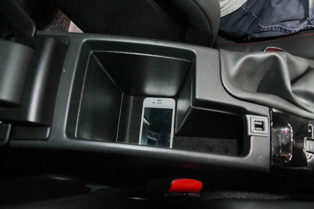 梅甘娜車展高清大圖