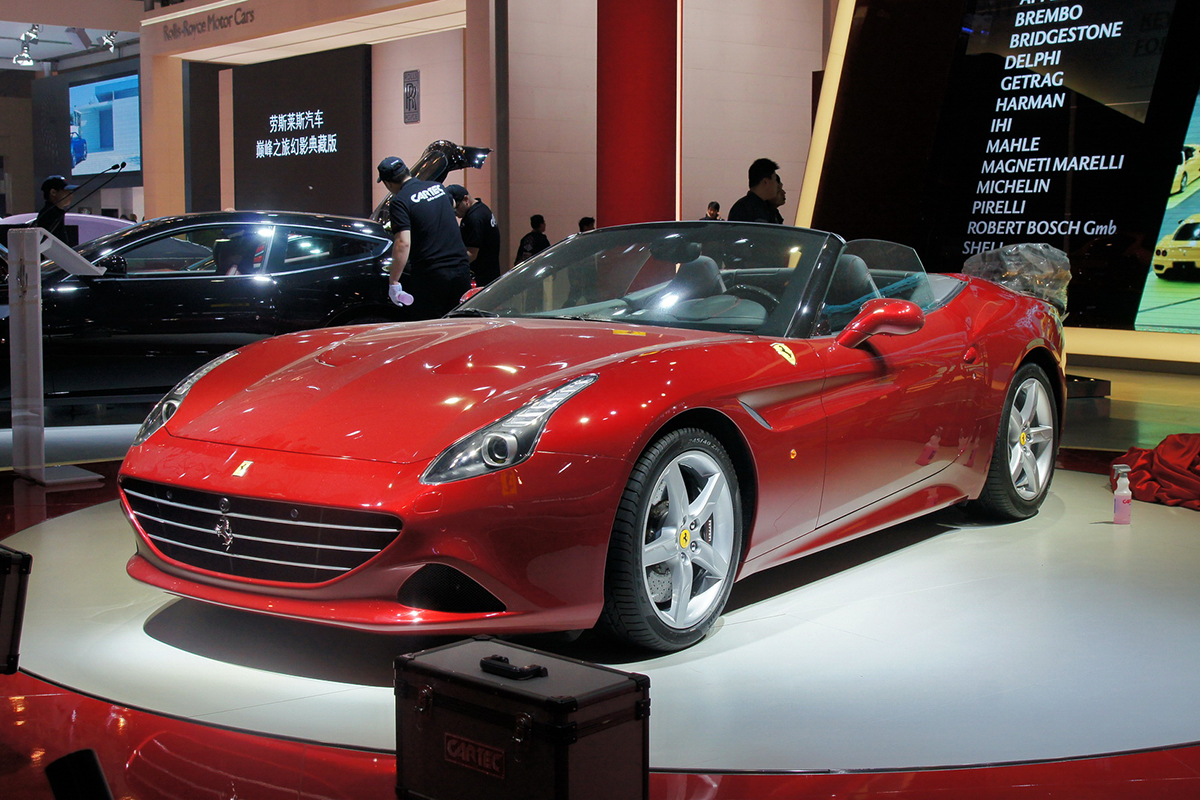 法拉利California車展高清大圖