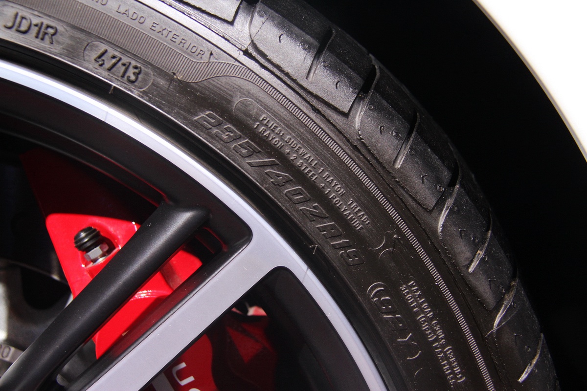 標(biāo)致RCZ車展高清大圖