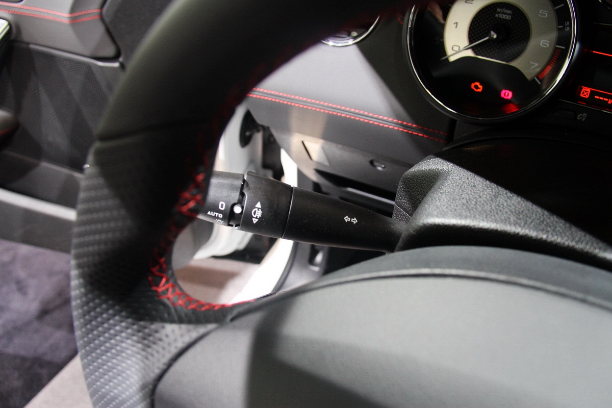 標致RCZ車展高清大圖