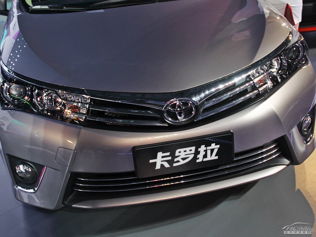 鉑青銅色卡羅拉車頭外觀圖片
