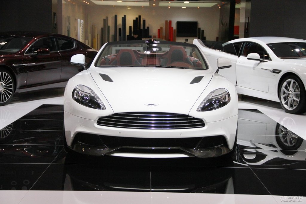 DB9DƬ