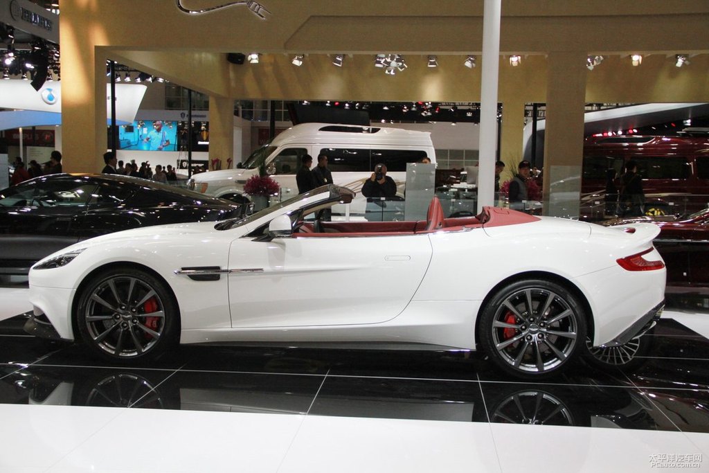 DB9DƬ