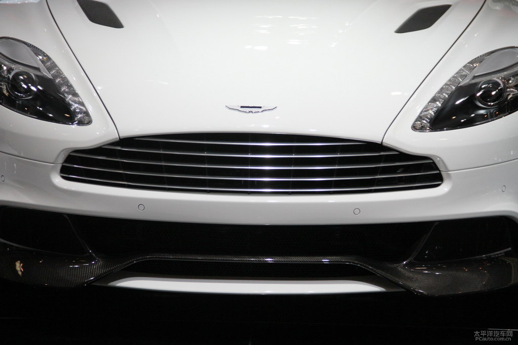 DB9DƬ