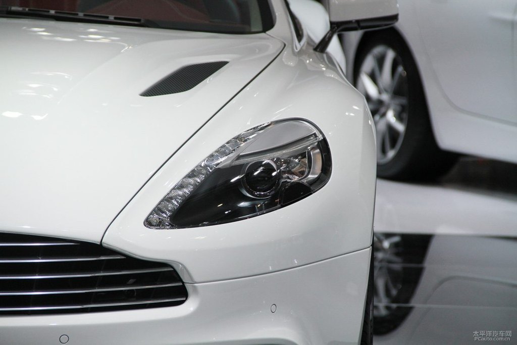 DB9DƬ