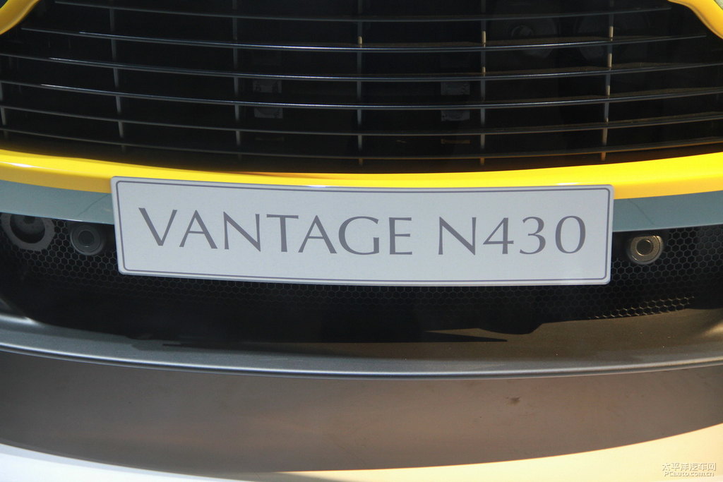 V8 VantageDƬ