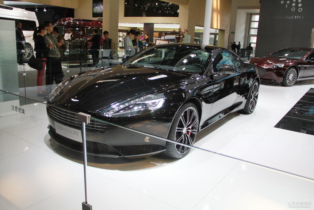 DB9DƬ