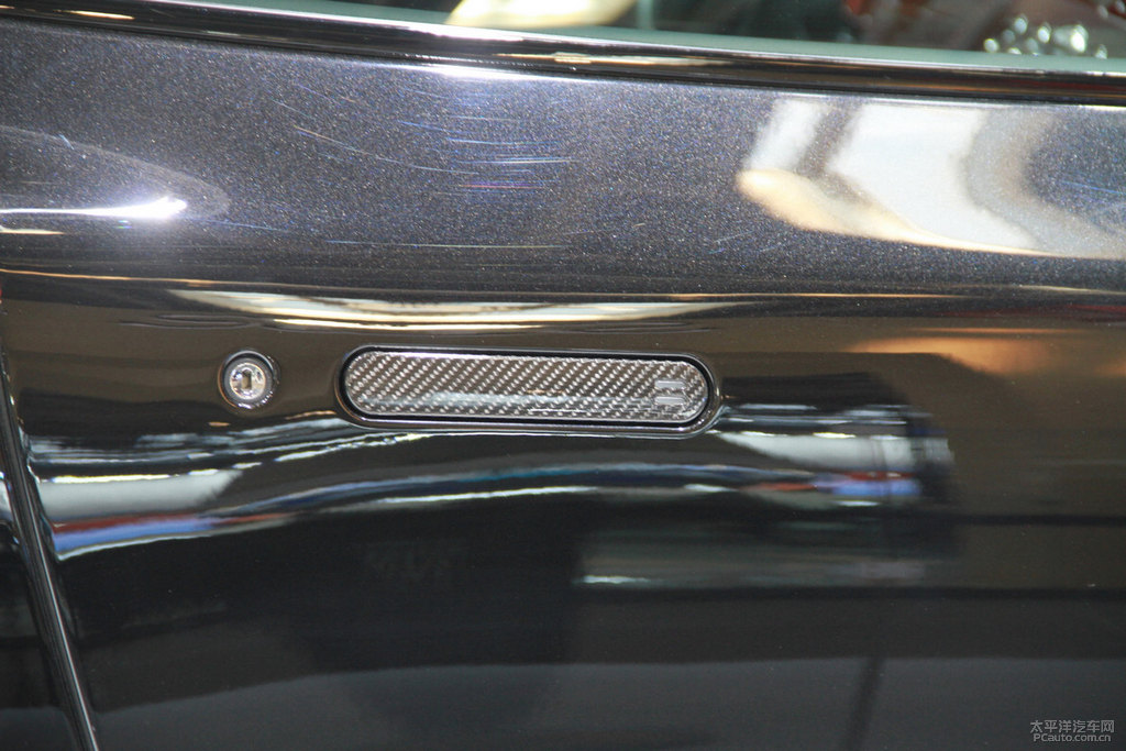 DB9DƬ