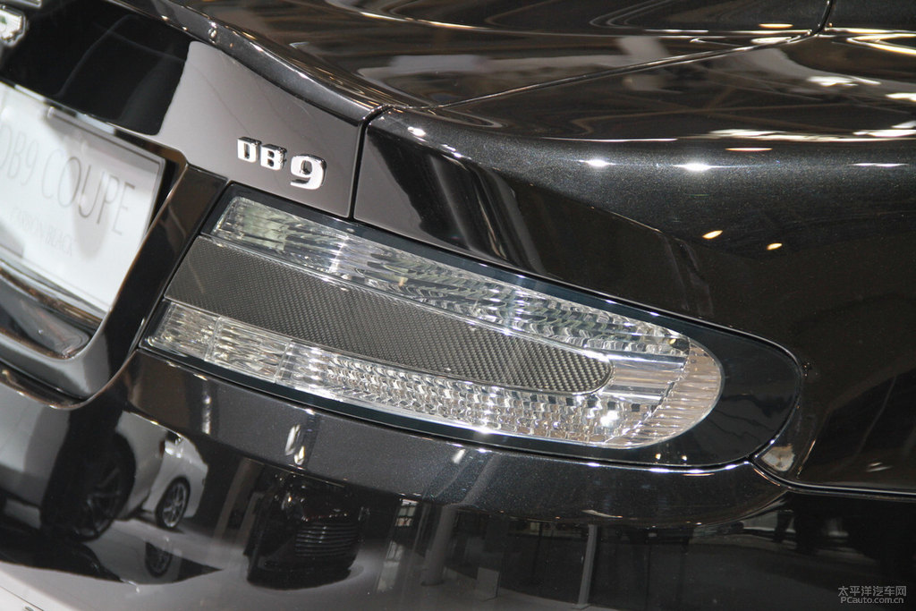 DB9DƬ