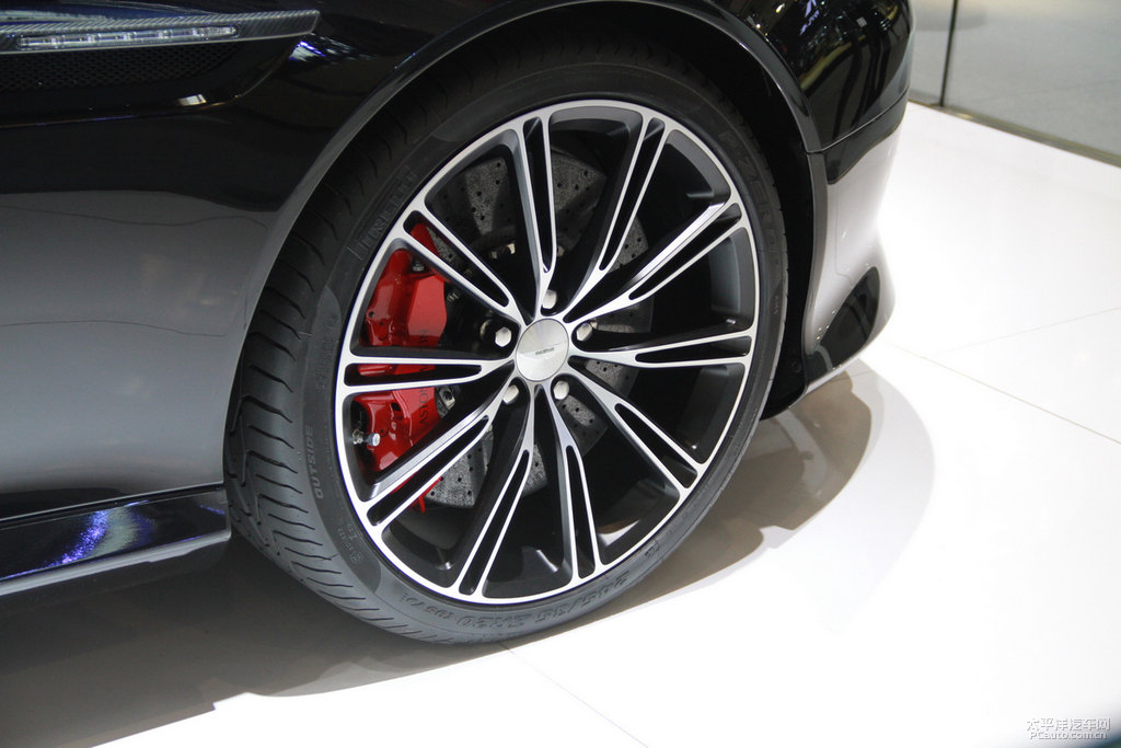 DB9DƬ