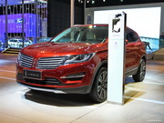 2015款 2.0T 四驅(qū)尊耀版 2015款 2.0T 四驅(qū)尊耀版