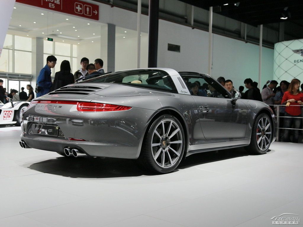 GT銀保時捷911整車外觀外觀圖片