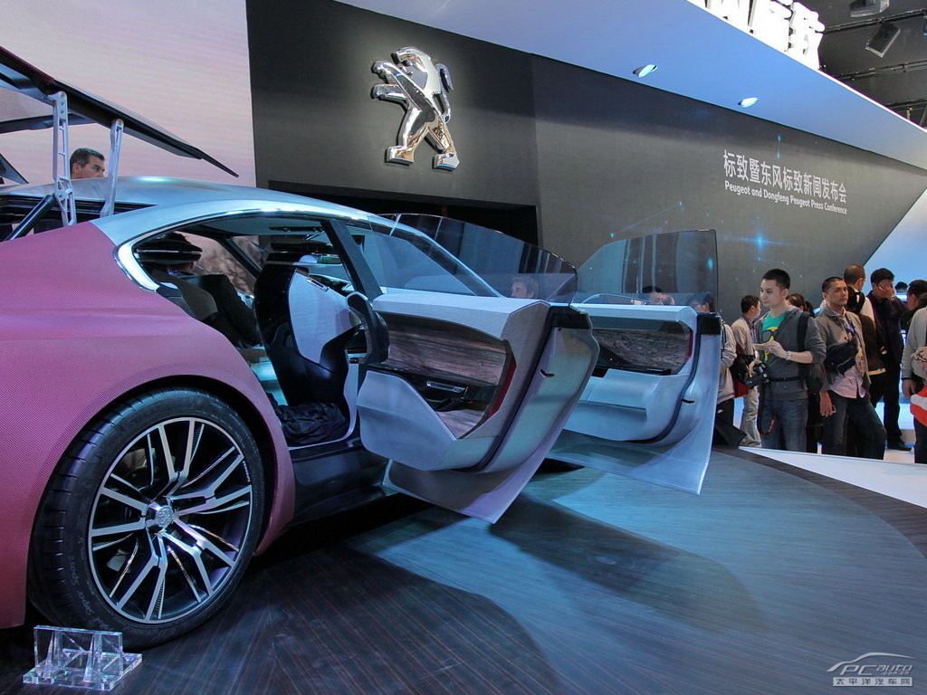 標(biāo)致Exalt外觀高清大圖