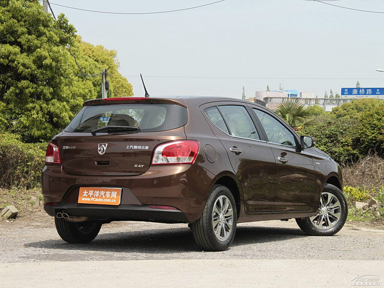 寶駿610外觀高清大圖