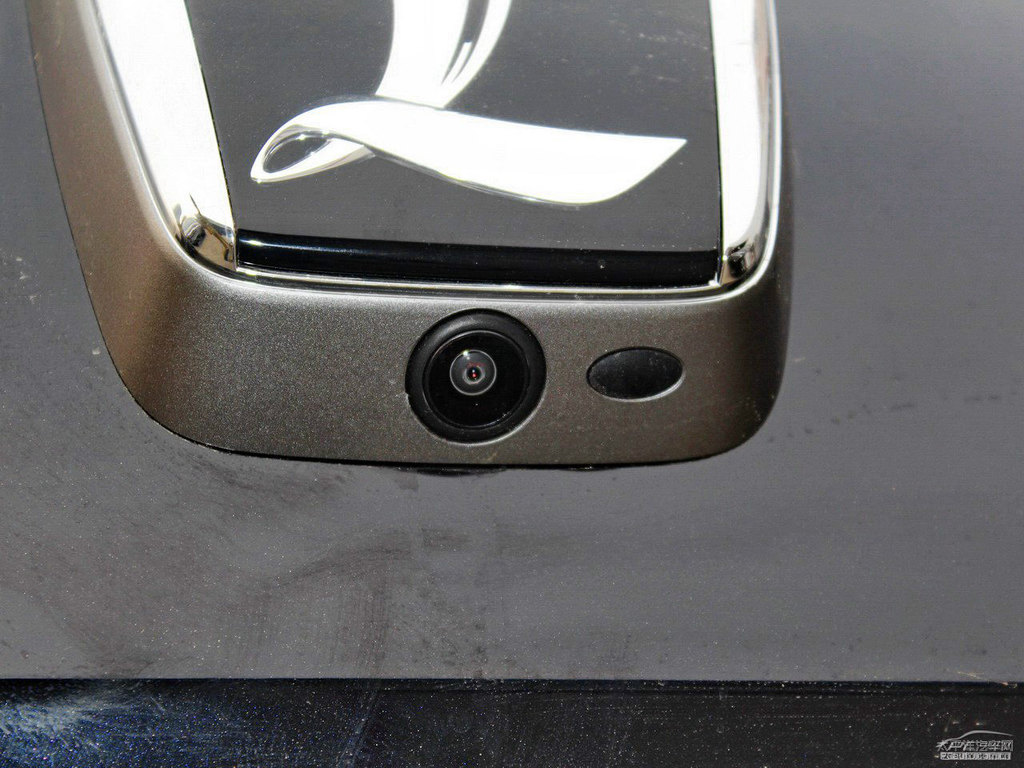 ʯڼ{ǽݴ7 SUV܇(ch)β^DƬ