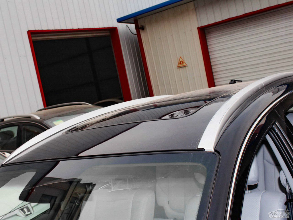ʯڼ{ǽݴ7 SUV܇^DƬ