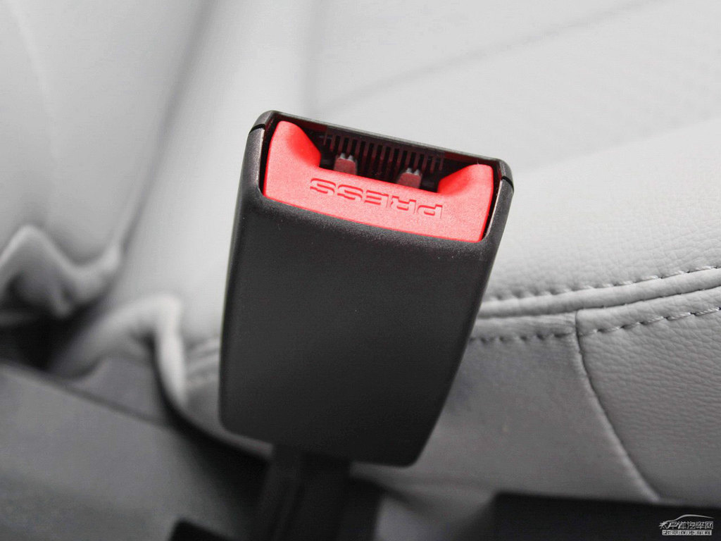 ʯڼ{ǽݴ7 SUV΃(ni)DƬ