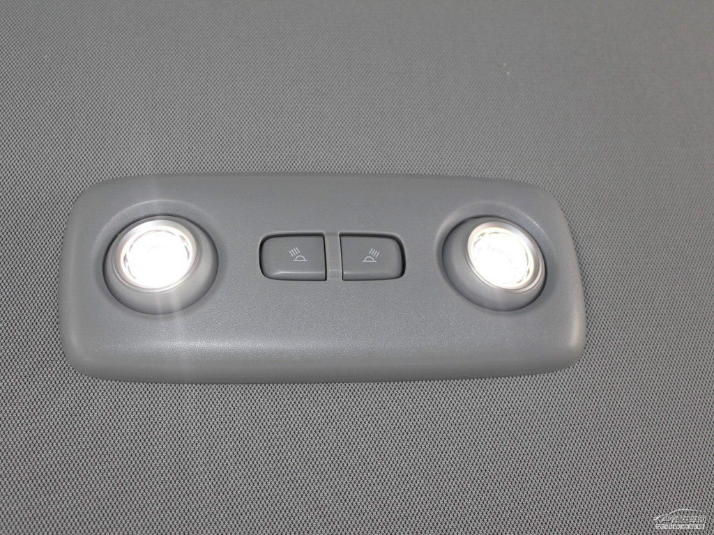 ʯڼ{ǽݴ7 SUV܇(ni)DƬ