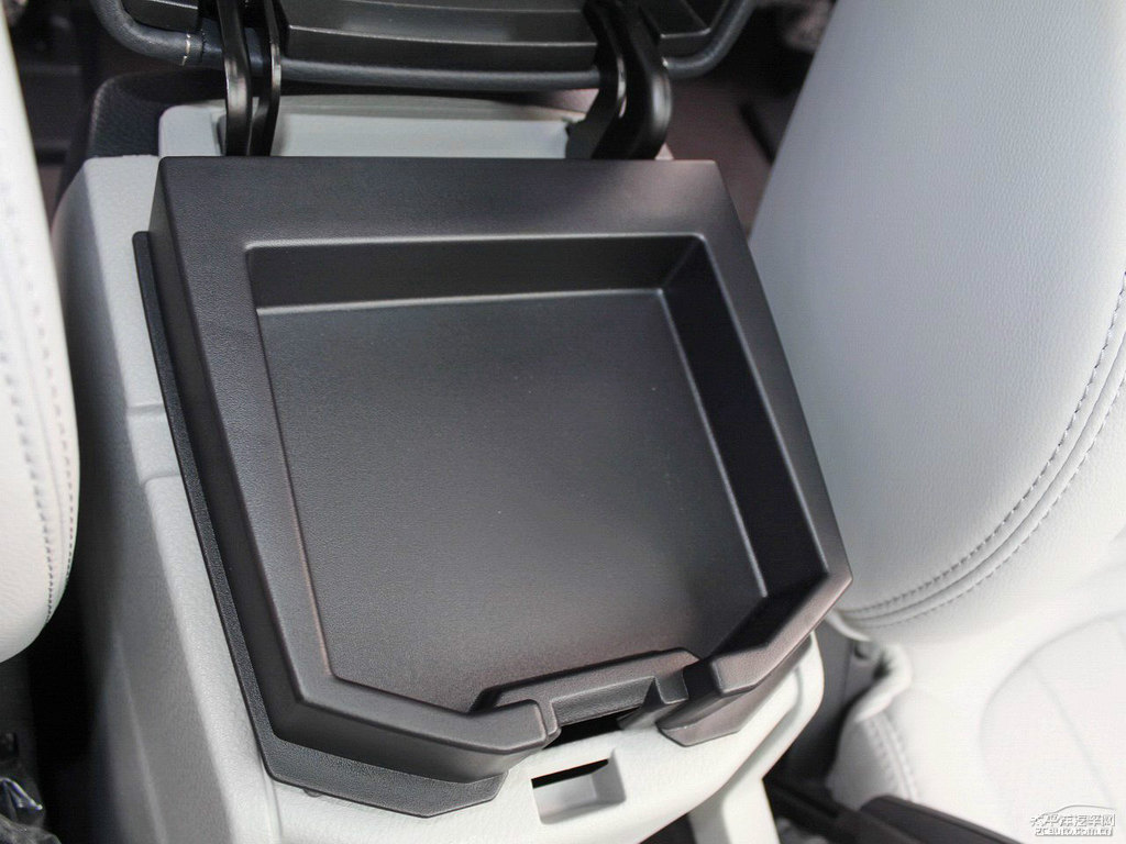 ʯڼ{ǽݴ7 SUV(ch)ggDƬ