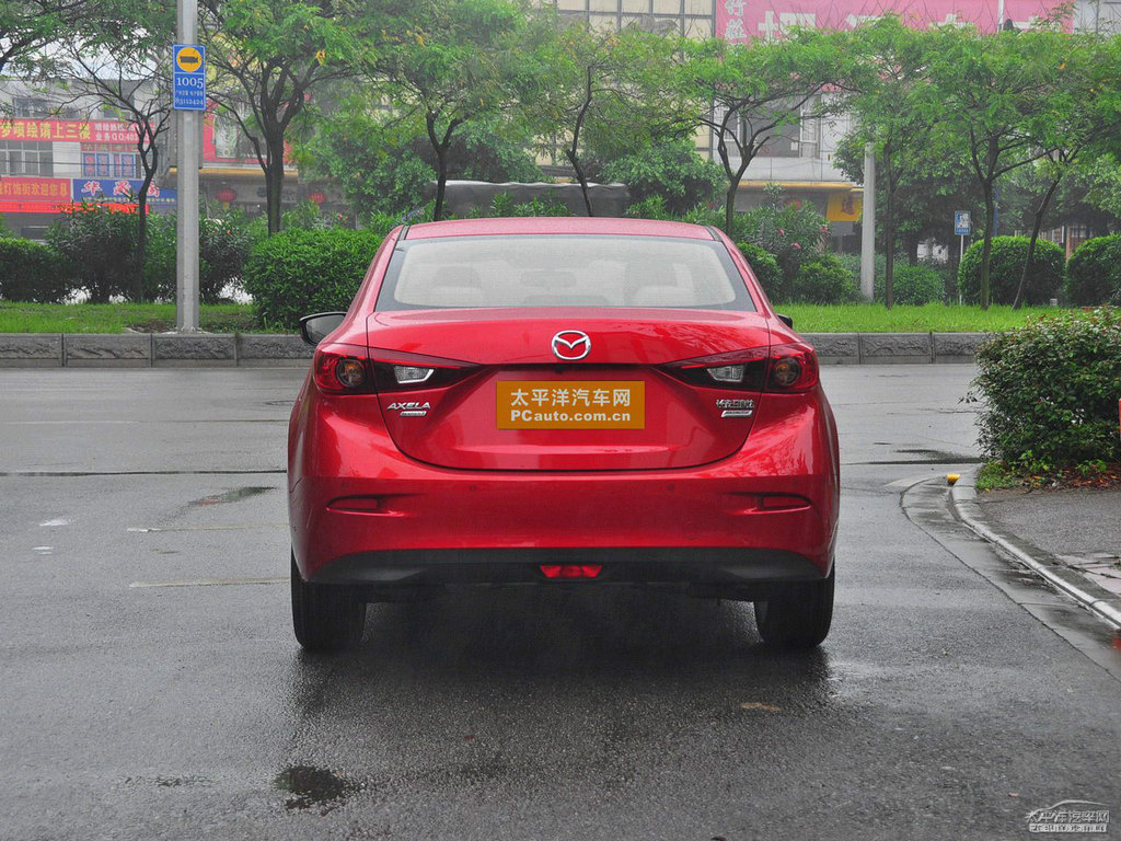 激情紅馬自達3 昂克賽拉整車外觀外觀圖片