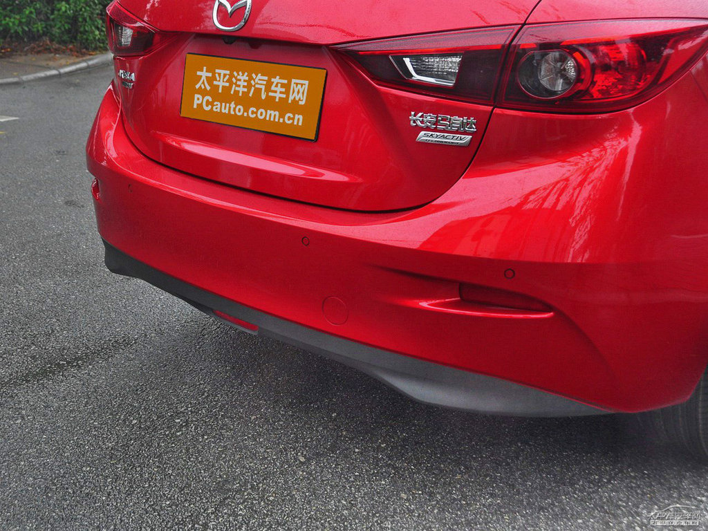 激情紅馬自達(dá)3 昂克賽拉車尾外觀圖片
