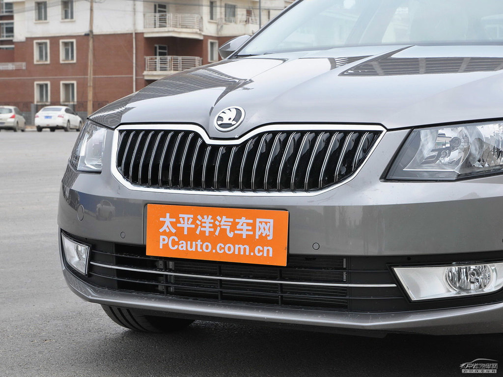潮流灰明銳車頭外觀圖片