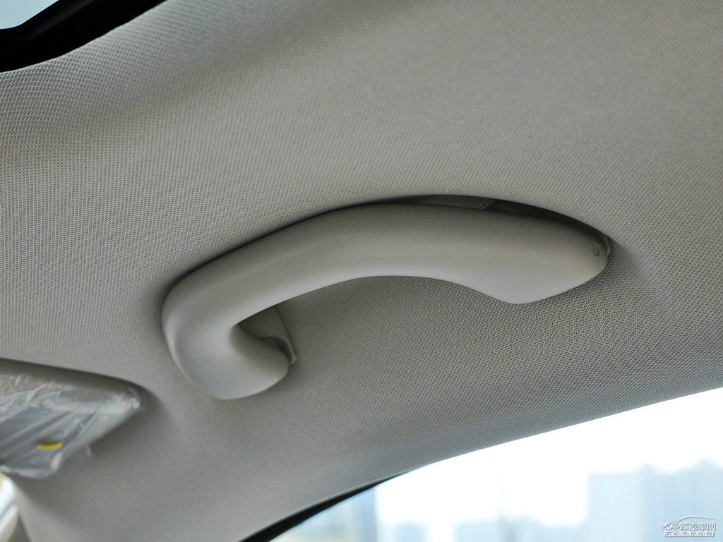 潮流灰明銳車廂內(nèi)飾圖片