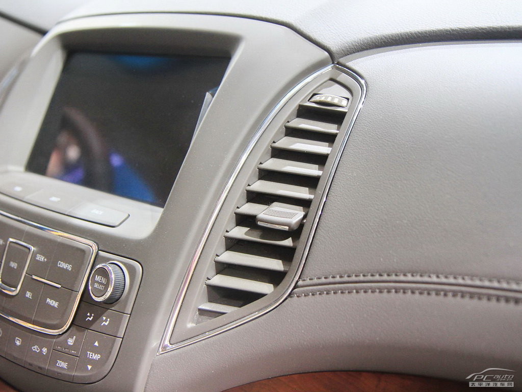 榮威950內(nèi)飾高清大圖