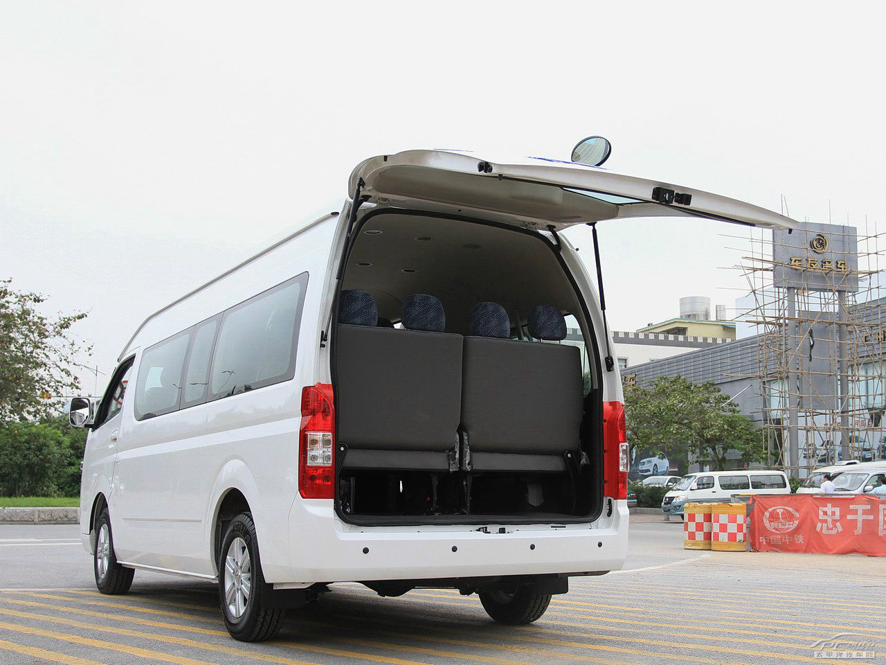 蒙派克S空間高清大圖