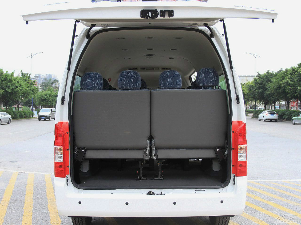 蒙派克S空間高清大圖