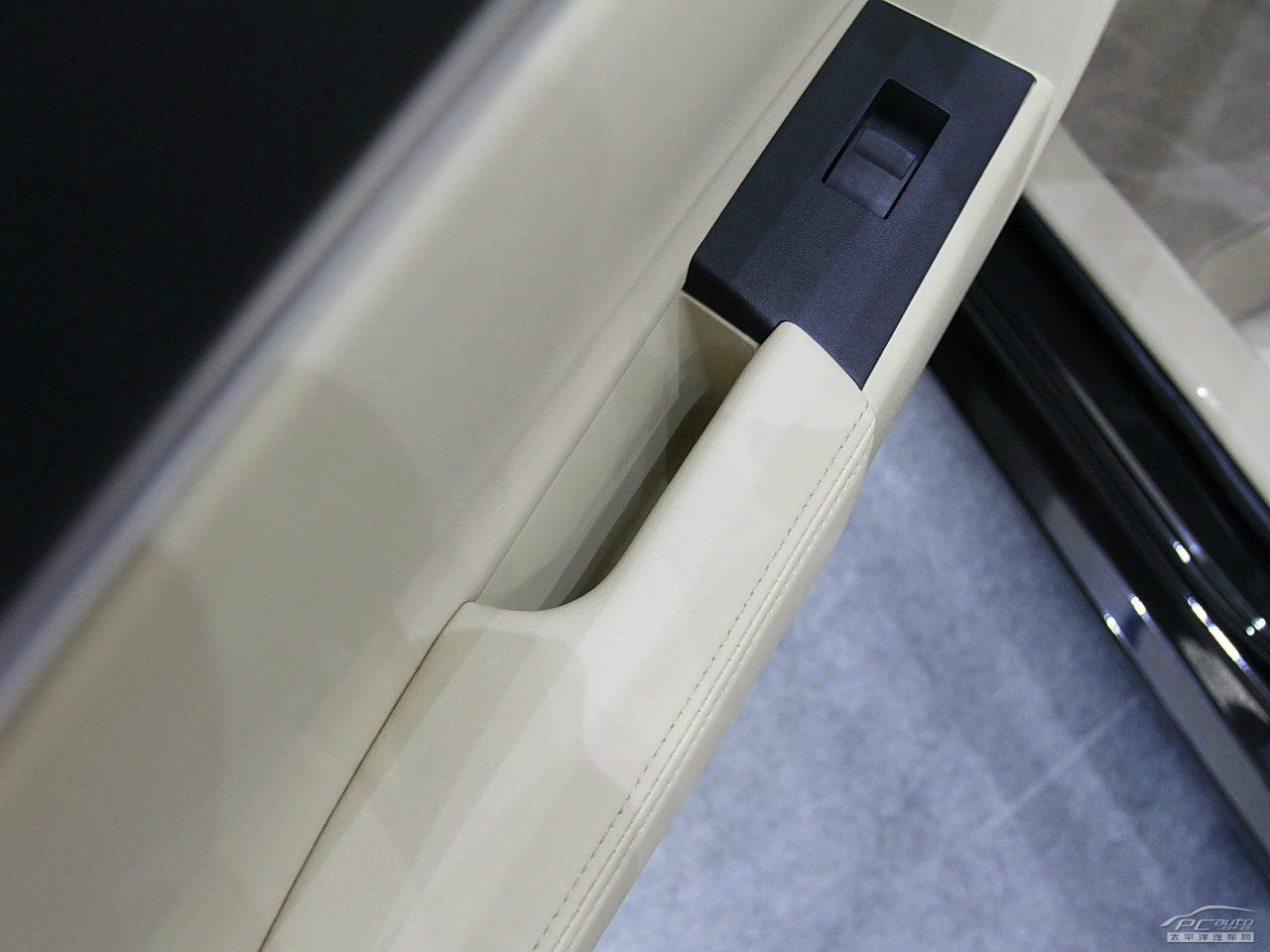 卡羅拉空間高清大圖