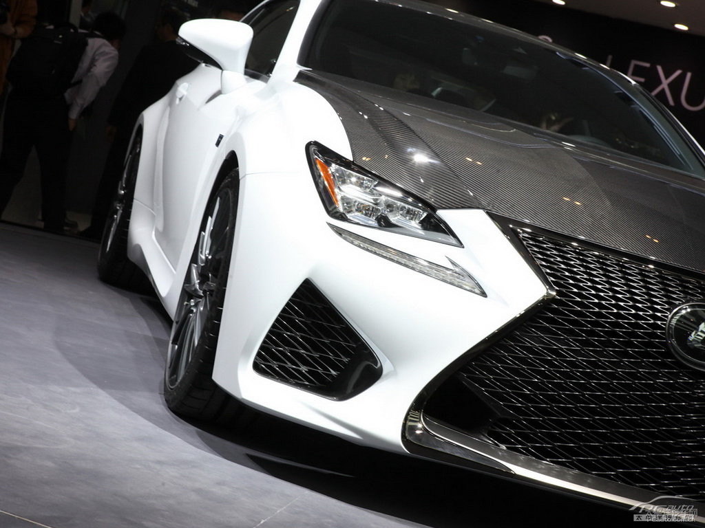 ɫ׿_˹RC F܇^^DƬ