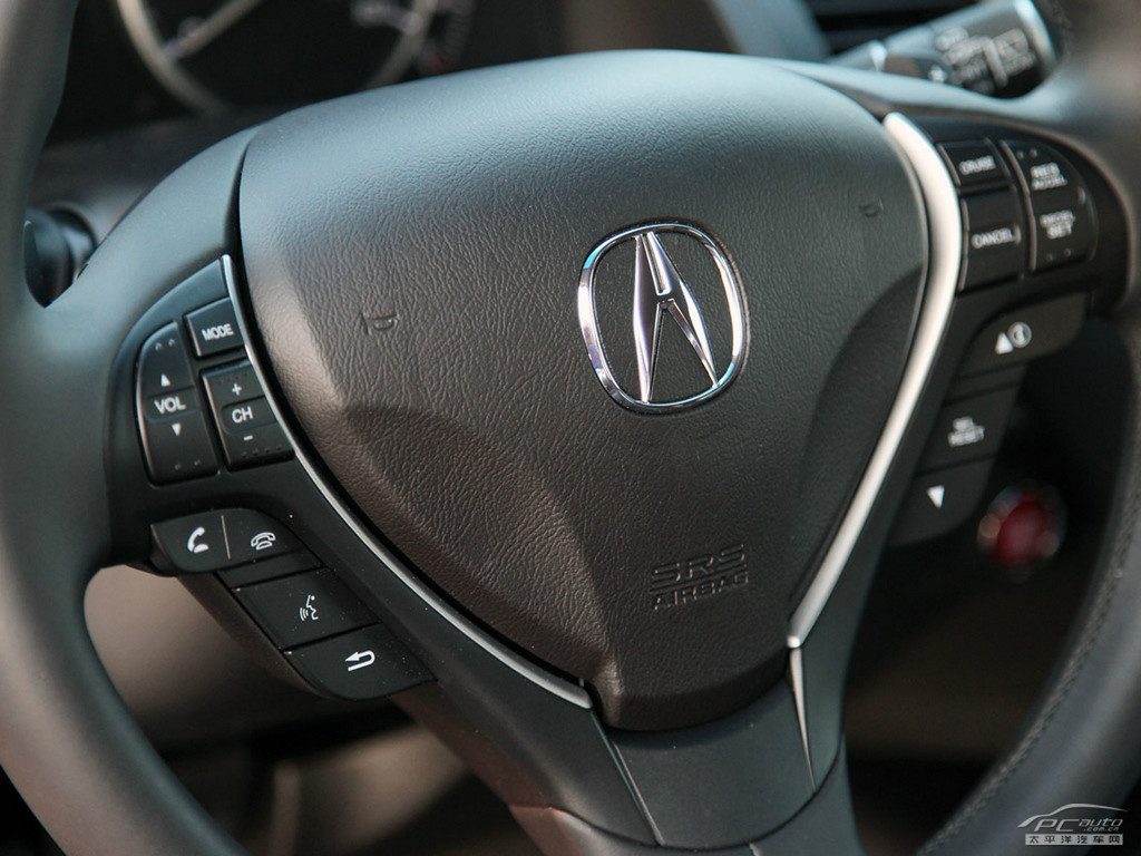 謳歌RDX(進(jìn)口)內(nèi)飾高清大圖
