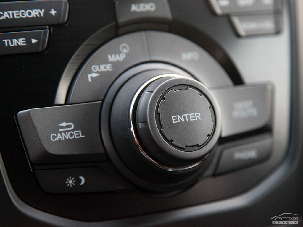 謳歌RDX(進(jìn)口)內(nèi)飾高清大圖